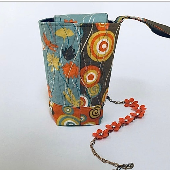 Wristlet Purse, NEW Hand Quilted, Fabric, Mod Purse, Boho, Hippie - Picture 2 of 6